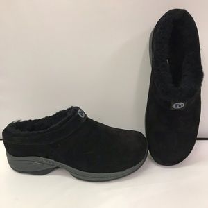 Merrel Air Cushion Black Suede Sheepskin Clog Sz 8